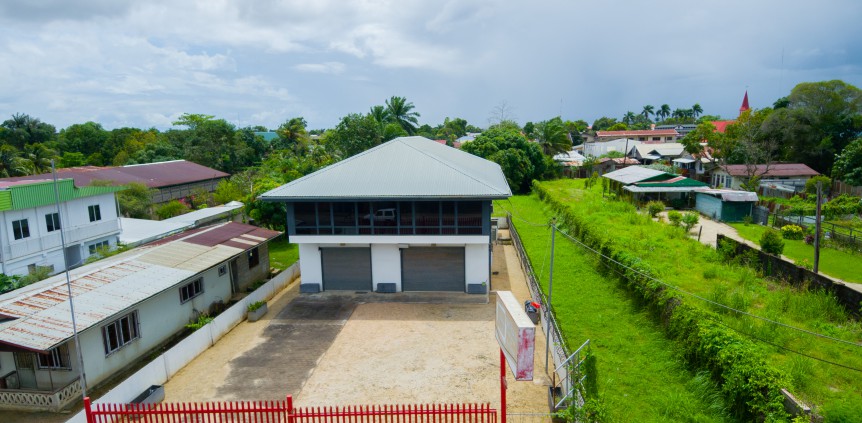 RE/MAX Suriname - Our real estate agents assist you with buying or ...