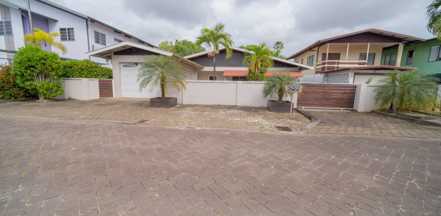 RE/MAX Suriname - De beste keus voor uw woonwensen. Wereldwijd.