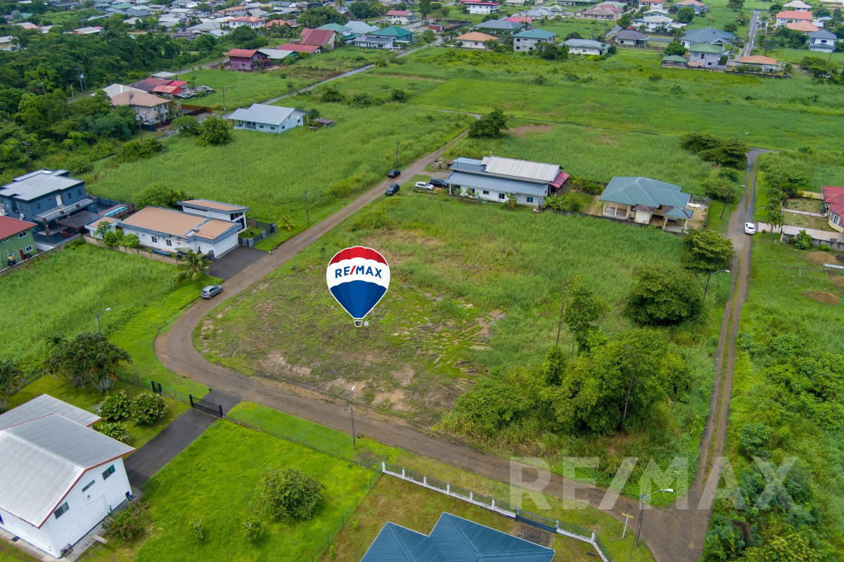 Sipifowroestraat | RE/MAX Suriname - Our real estate agents assist you ...